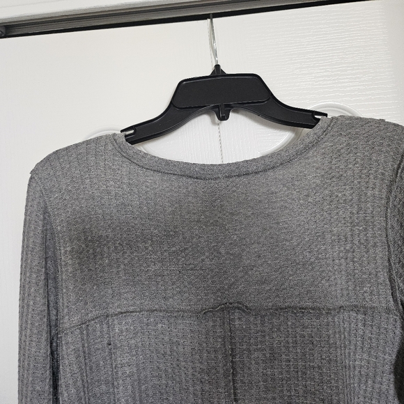Torrid Gray Women's Ribbed Knit V-Neck Tunic Top Long Sleeve Flattering Fit sz1X - Picture 11 of 15